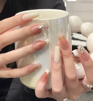 ネイル 横浜市中区曙町 ネイルE·U·Bのネイルデザイン
