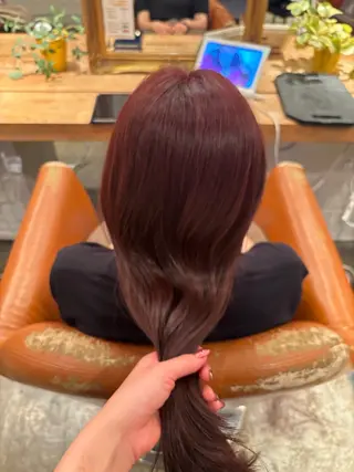 ロング カラー 髪質改善カラー ベージュ🤎YUMEのヘアスタイル