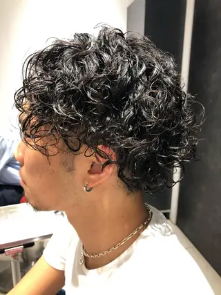 パーマ メンズ 飯塚 竜之介のヘアスタイル