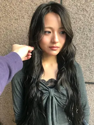 ロング カラー 中性的ヘア/ ナチュラル/トモキのヘアスタイル