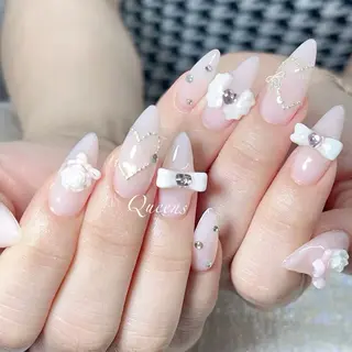 ネイル Queens テイのネイルデザイン