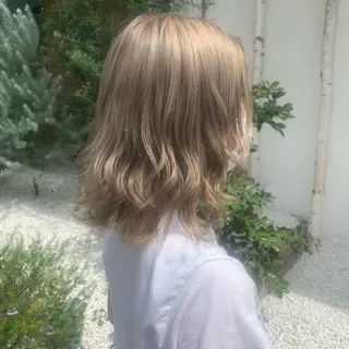 カラー 吉田 輝のヘアスタイル
