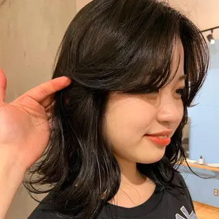 セミロング カラー 暖色/パーマ 🌼クニトウメイのヘアスタイル