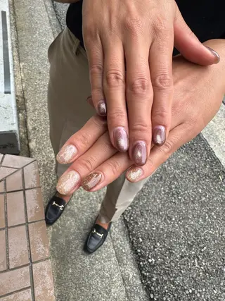 ネイル LAVISH 大和店 emi・:*+のネイルデザイン