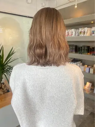 ミディアム 水戸/ブリーチカラー 中山りくのヘアスタイル