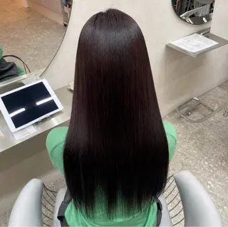 ロング Hisa🤍新宿/髪 質改善🫧艶カラーのヘアスタイル