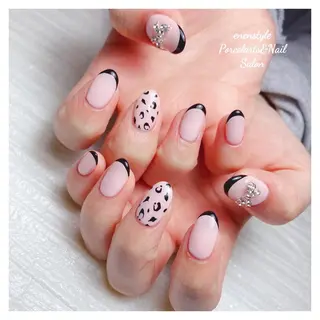 ミディアム ネイル 🐾enen style 🐾のネイルデザイン