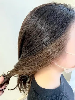 ミディアム カラー 《インナーカラー》 YAMADAのヘアスタイル