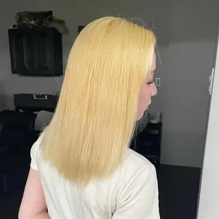 ミディアム ほの/ブリーチモデル 🎀/艶カラー‎のヘアスタイル