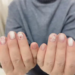 ネイル mano nella manoのネイルデザイン