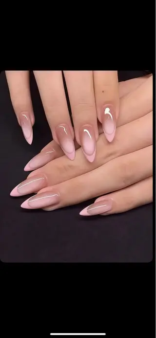 ネイル NiJi Nailsのネイルデザイン