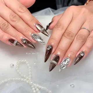 ネイル HIN NAILのネイルデザイン