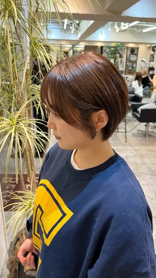 ショート 抜きっぱなしブロンド /ハイトーン/カナタのヘアスタイル