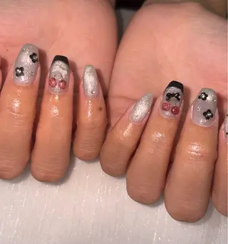ネイル kaho  🧸🎀 RiLionのネイルデザイン