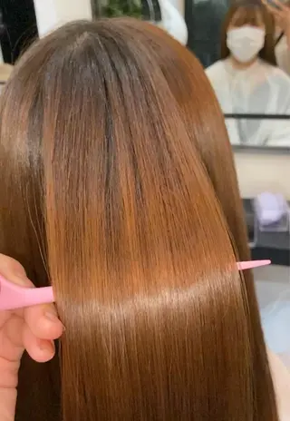 セミロング ハイトーンカラー 🦋yuri🦋のヘアスタイル