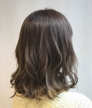 ミディアム カラー 松田 類生のヘアスタイル