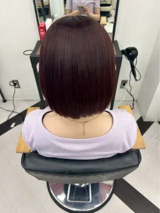 ショート カラー himari💜 酸性ストレートのヘアスタイル