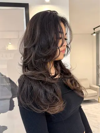 ロング カラー 𝐑𝐀𝐈𝐇𝐀 /カラーモデル🤍のヘアスタイル