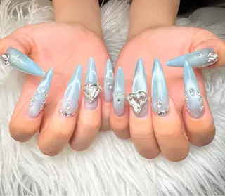 ネイル T.Lee Nail Lilyのネイルデザイン