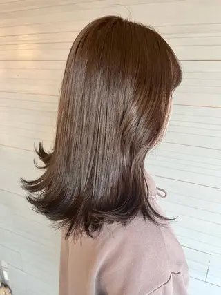 セミロング カラー 玉木 愛美のヘアスタイル