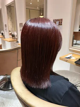 ミディアム 渡辺 リリのヘアスタイル
