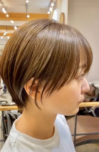 ショート ショートカット ／米澤凌華のヘアスタイル