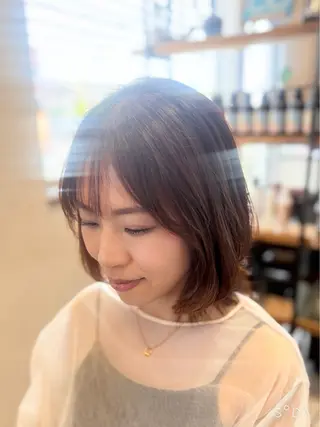 ミディアム YUKI .のヘアスタイル