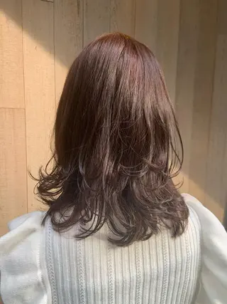 ミディアム カラー パーマ ヘアアレンジ ハイトーンカラー🤍 山下 優華のヘアスタイル