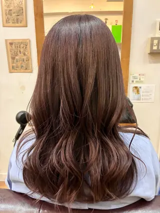 カラー コイエ カレンのヘアスタイル