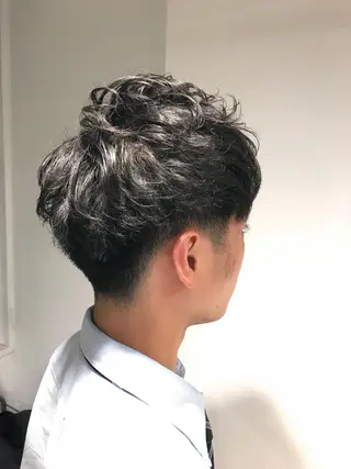 ショート パーマ メンズ 透明感カラー/ レイヤー　YUKAのヘアスタイル