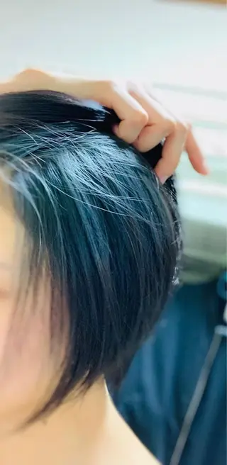 ミディアム カラー SHAPE 早坂兼斗のヘアスタイル
