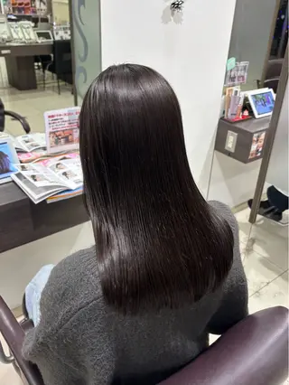 ミディアム 川村 百々華のヘアスタイル