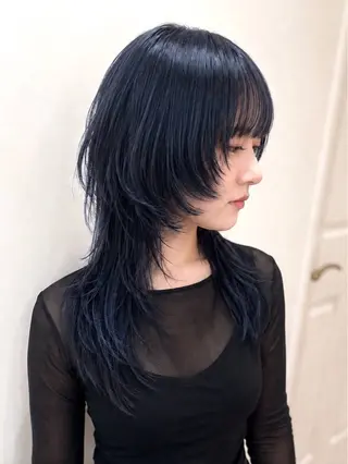 セミロング カラー ウルフカット/ 縮毛矯正💙maiのヘアスタイル