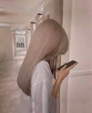 ロング カラー 柔らかbeige モトキのヘアスタイル