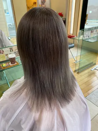 ミディアム カラー Lindo 本田のヘアスタイル