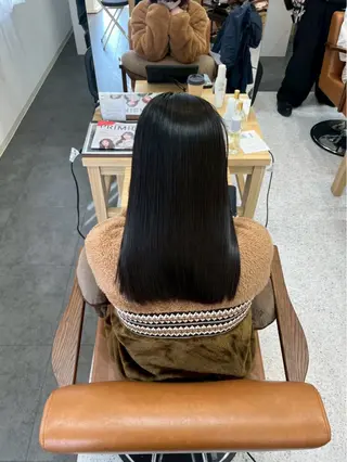 セミロング afloat rauのヘアスタイル