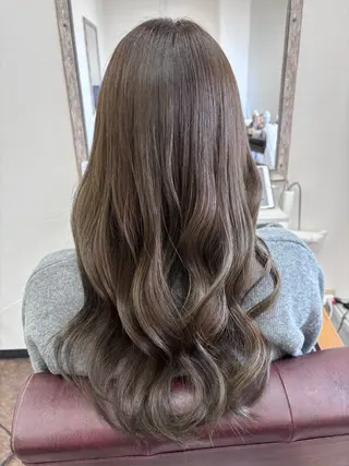ロング HAIR carelyのヘアスタイル