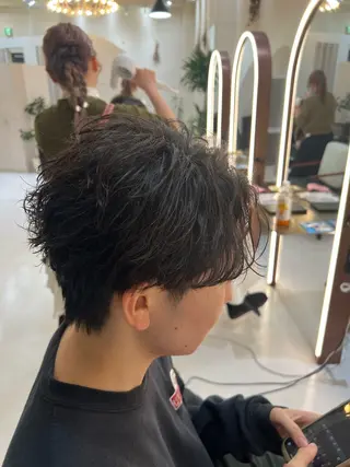 ショート パーマ メンズ 滝沢 智希のヘアスタイル