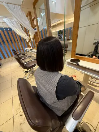 ミディアム 青山 光のヘアスタイル