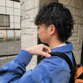 メンズ 特殊パーマ 片山恭兵のヘアスタイル