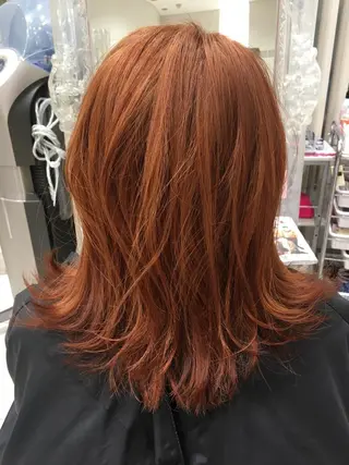 セミロング 似合う髪型見つけます AYAKAのヘアスタイル