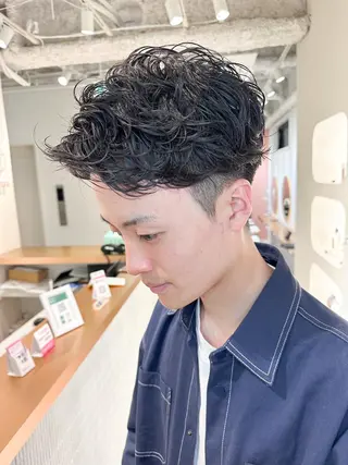 ショート パーマ メンズ 艶髪/髪質改善 塩屋公一朗のヘアスタイル