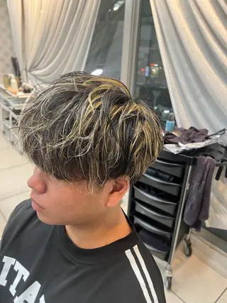 ショート カラー メンズ メンズパーマ山内 結稀のヘアスタイル