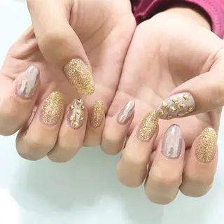 ネイル 板垣 綾乃のネイルデザイン