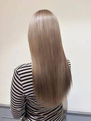 ロング カラー Noel .⋆𝜗𝜚のヘアスタイル