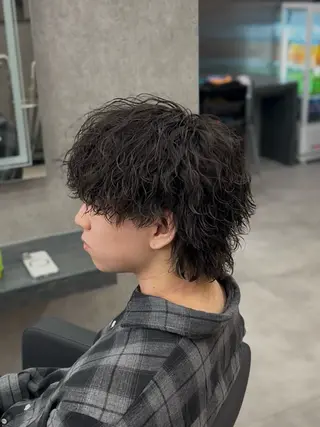 ミディアム パーマ メンズ メンズウルフ特化🐺 🔥長山耕大🔥のヘアスタイル