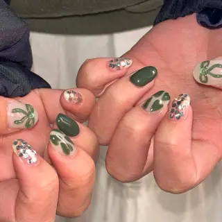 ネイル 🪐富島彩夏 /海外nail🪐のネイルデザイン