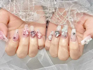 ネイル Yukiko 🌙のネイルデザイン