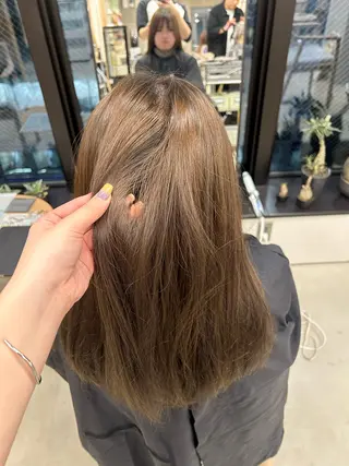 ロング カラー SiLO Yukinaのヘアスタイル