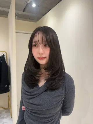 セミロング ヘアアレンジ レイヤーカット/髪質 改善/momo🎀のヘアスタイル